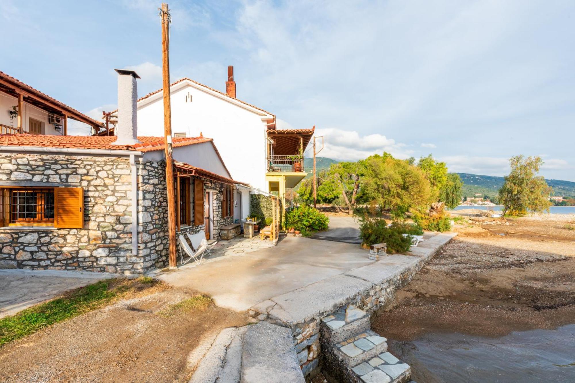 The Sea Front Fisherman'S House Като-Гацеа Экстерьер фото